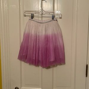 NWT tulle skirt in excellent condition.